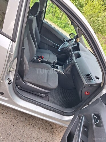 Opel Astra-7