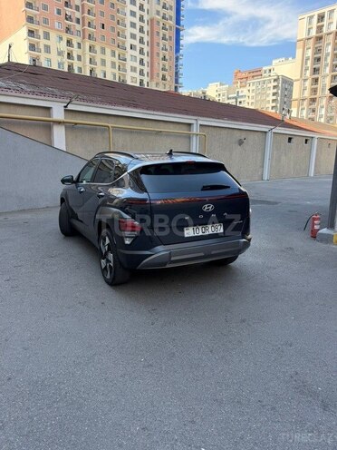 Hyundai Kona-3
