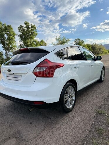 Ford Focus-6