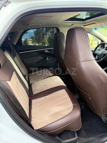 Ford Focus-14