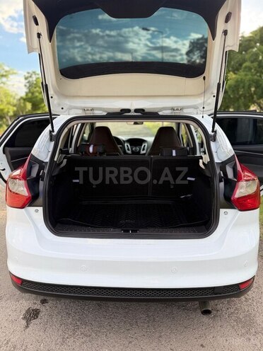 Ford Focus-15