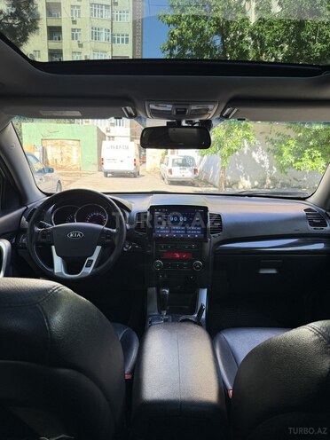 Kia Sorento-14