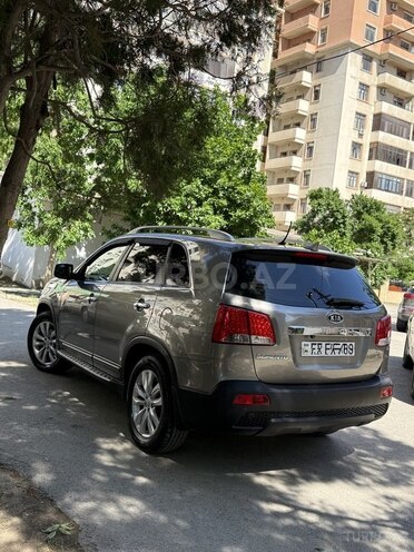 Kia Sorento-9