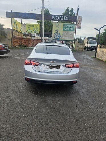 Chevrolet Malibu-12