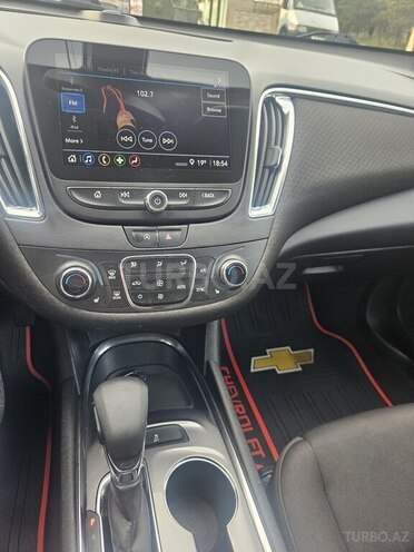 Chevrolet Malibu-14