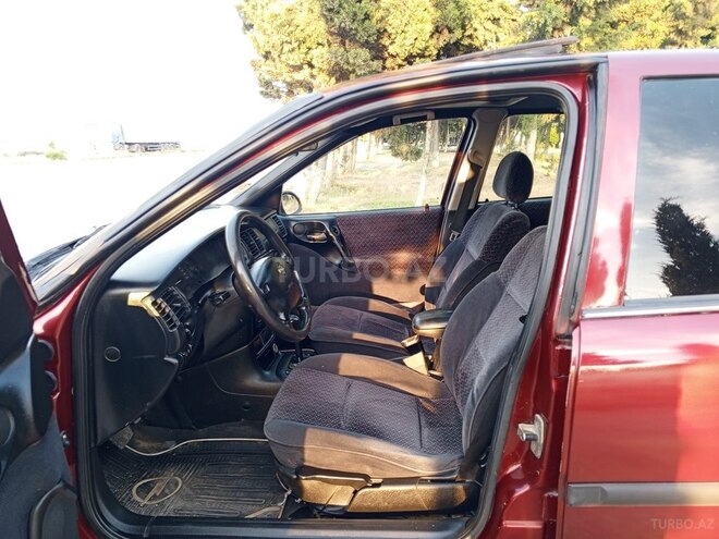 Opel Vectra-18