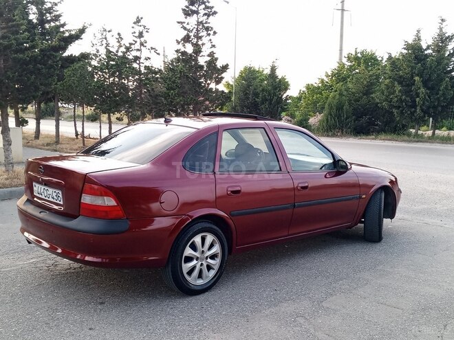 Opel Vectra-12