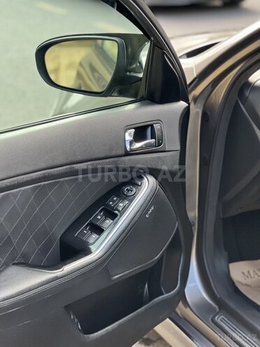 Kia Optima-12