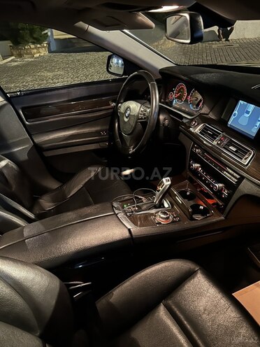 BMW 740-5