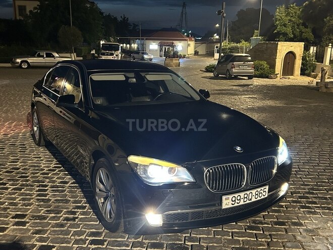 BMW 740-2