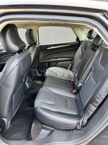 Ford Fusion (North America)-16