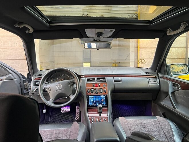 Mercedes E 220-6