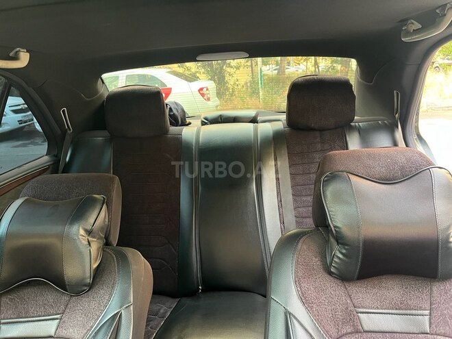 Mercedes E 220-7