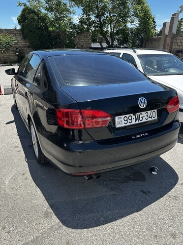 Volkswagen Jetta-3