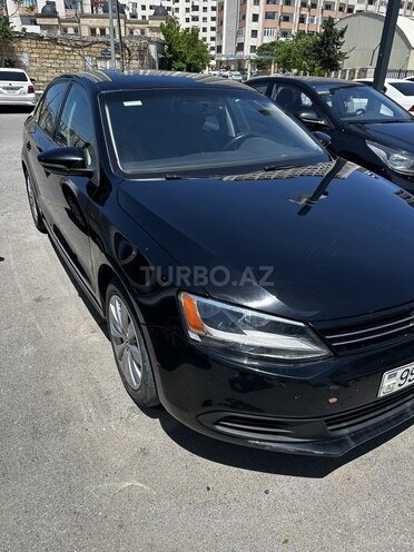 Volkswagen Jetta-5