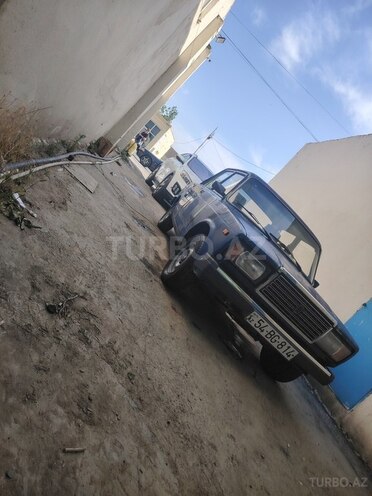 LADA (VAZ) 2107-2