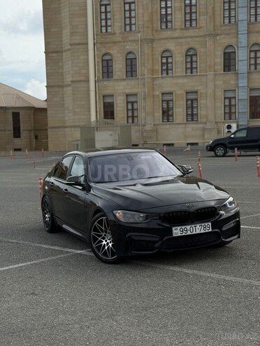 BMW 320-10