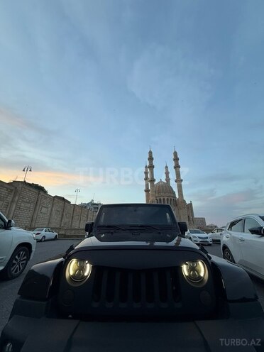 Jeep Wrangler-4
