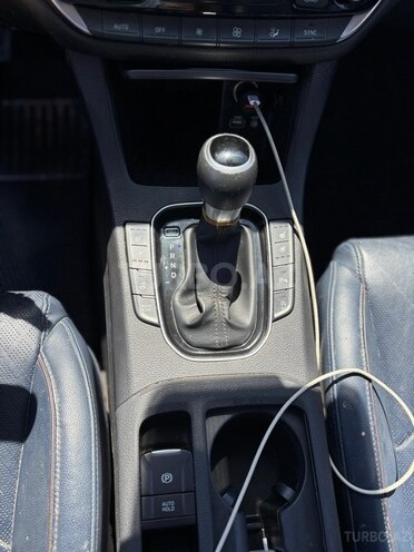 Hyundai i30-16