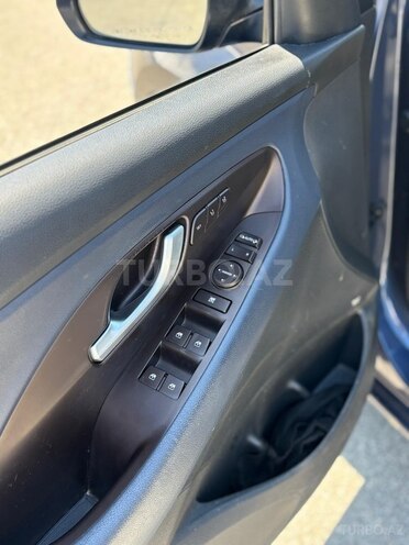 Hyundai i30-11