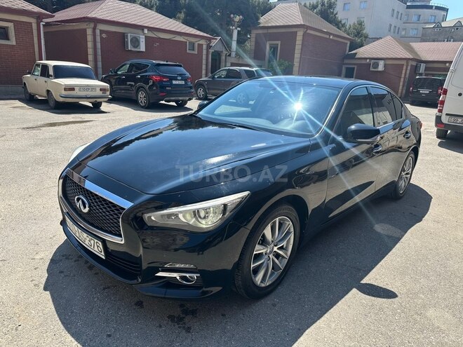 Infiniti Q50-3