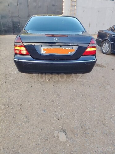 Mercedes E 220-3