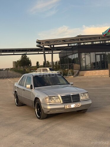 Mercedes E 220-9