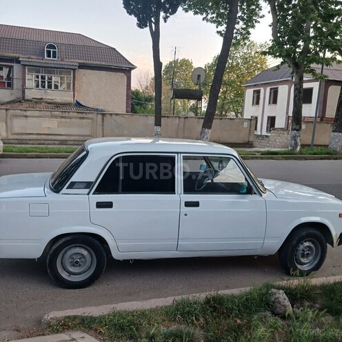 LADA (VAZ) 2107-2