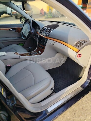 Mercedes E 220-16
