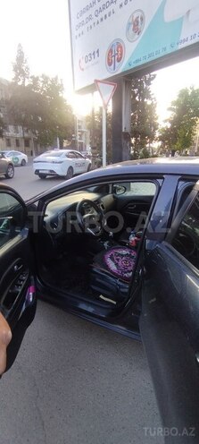 Kia Rio-10