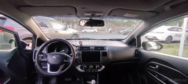 Kia Rio-11