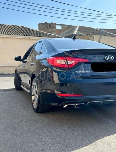 Hyundai Sonata-5