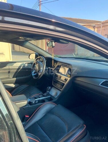 Hyundai Sonata-8