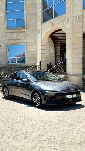 Hyundai Sonata-1