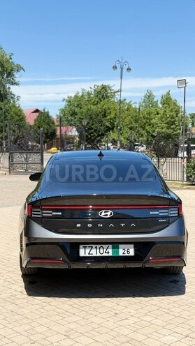Hyundai Sonata-6