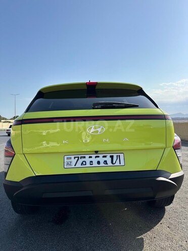Hyundai Kona-2