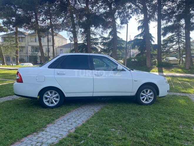 LADA (VAZ) Priora-7