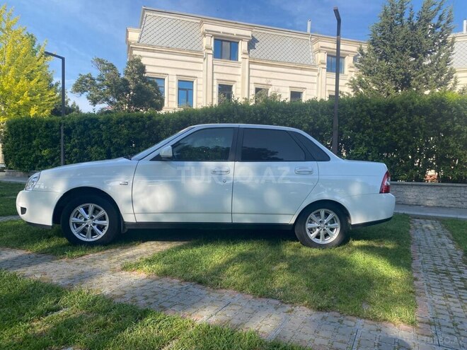 LADA (VAZ) Priora-8