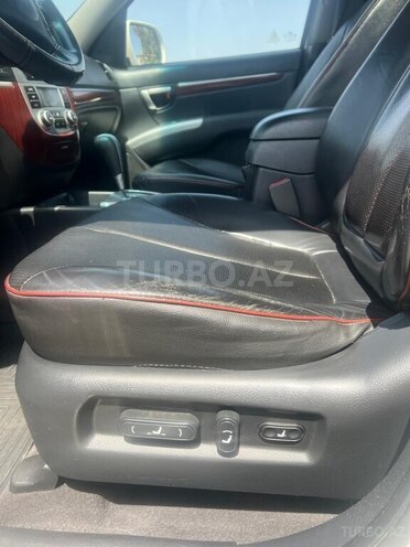 Hyundai Santa Fe-6
