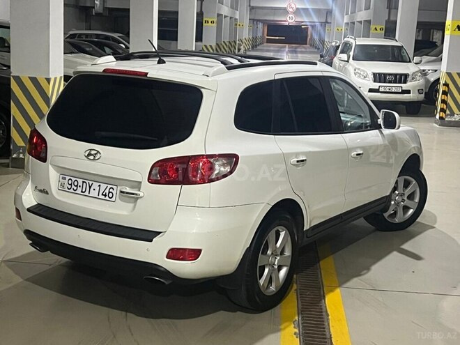 Hyundai Santa Fe-5
