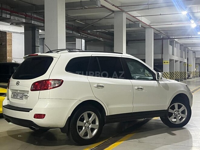 Hyundai Santa Fe-4