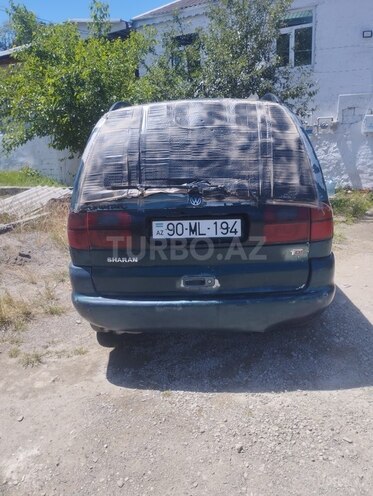 Volkswagen Sharan-2
