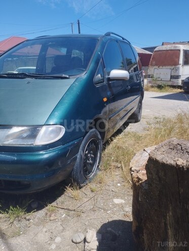 Volkswagen Sharan-9