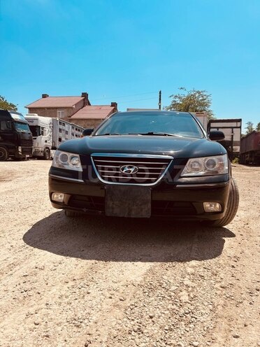 Hyundai Sonata-12