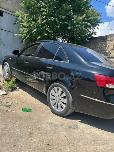 Hyundai Sonata-16
