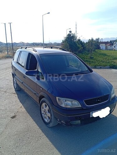 Opel Zafira-2
