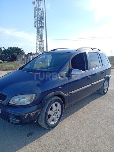 Opel Zafira-9
