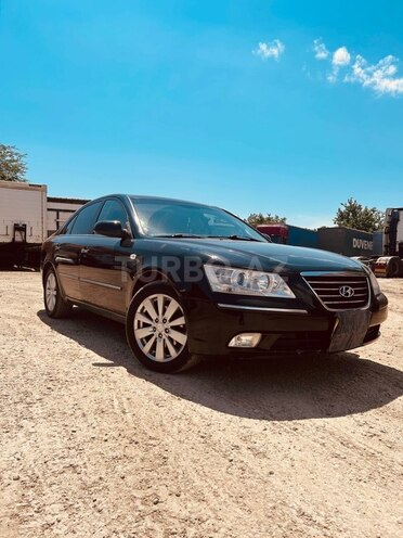 Hyundai Sonata-1