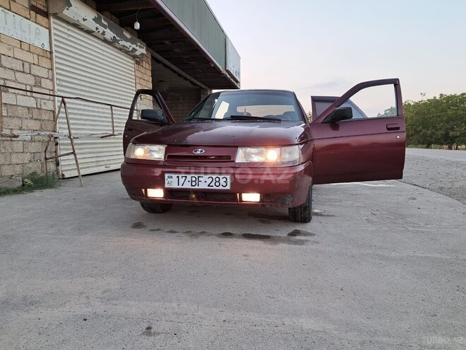 LADA (VAZ) 2110 2001, 275,000 km - 1.5 l - Xudat