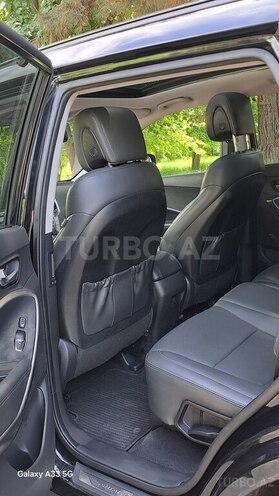 Hyundai Santa Fe-11